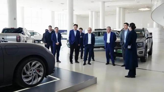 長(zhǎng)城汽車(chē)與IBM咨詢達(dá)成長(zhǎng)期戰(zhàn)略合作，攜手推進(jìn)汽車(chē)信息咨詢服務(wù)轉(zhuǎn)型升級(jí)